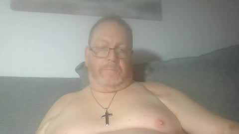 Snapshot of sunspotbaby chatting on June 30, 1:50 am Sunspotbaby online show from June 30, 1:50 am