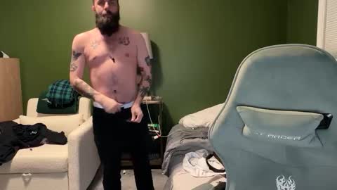 Snapshot of supbroitsmatt chatting on February 2, 3:16 am Matt online show from February 2, 3:16 am