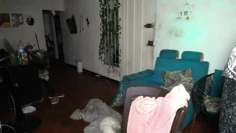 super_cute1 online show from June 5, 6:52 am