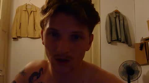 Snapshot of superhardxxxx chatting on October 22, 9:14 pm Ctrl My Body online show from October 22, 9:14 pm