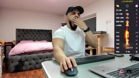 Snapshot of supermanboyxxl chatting on March 2, 7:15 am supermanboyxxl online show from March 2, 7:15 am