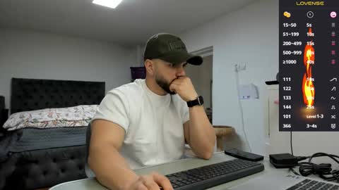 Snapshot of supermanboyxxl chatting on March 27, 8:26 am supermanboyxxl online show from March 27, 8:26 am