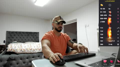 Snapshot of supermanboyxxl chatting on March 31, 6:03 am supermanboyxxl online show from March 31, 6:03 am