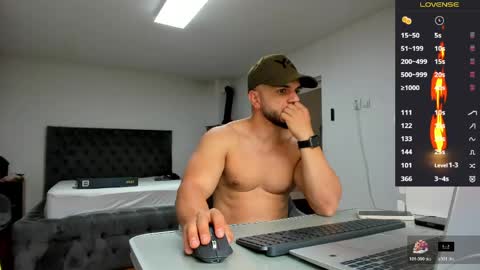 supermanboyxxl online show from May 8, 6:08 am