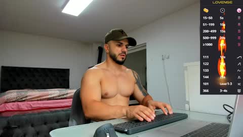 supermanboyxxl online show from May 21, 5:47 am