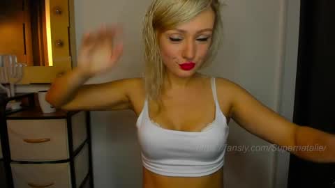 Natalie online show from May 5, 10:40 pm