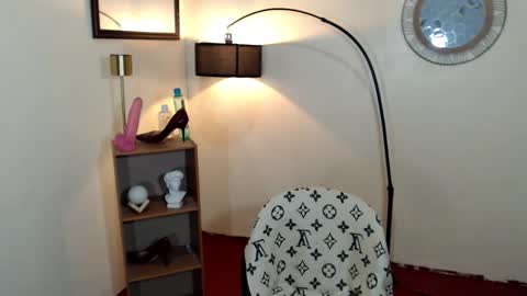 clainyy online show from October 21, 5:35 pm