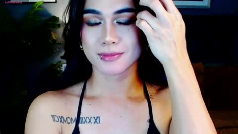 Snapshot of supreme_deity chatting on April 24, 7:00 am DIANNA online show from April 24, 7:00 am