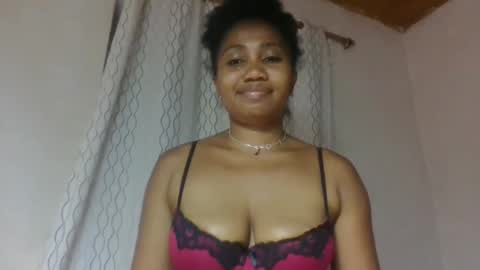 surbelle online show from May 18, 5:41 pm