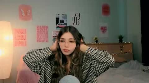 Sara online show from March 22, 1:47 pm