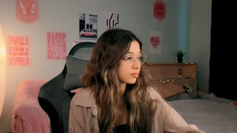 Sara online show from March 30, 1:01 pm