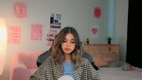 Sara online show from May 8, 1:16 pm