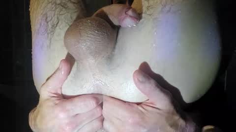 Snapshot of surferxzx chatting on March 15, 4:13 pm surferxzx online show from March 15, 4:13 pm