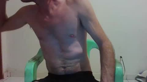 Snapshot of surfsup34 chatting on December 3, 11:46 pm surfsup34 online show from December 3, 11:46 pm