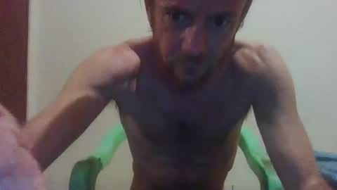 Snapshot of surfsup34 chatting on December 16, 4:55 am surfsup34 online show from December 16, 4:55 am