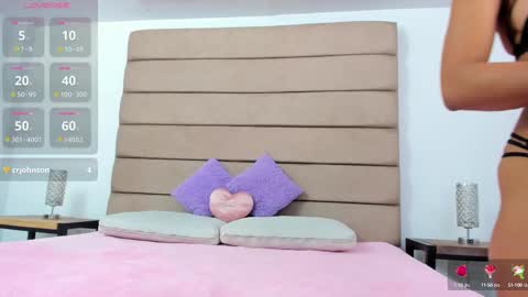 Snapshot of susan_elliot chatting on October 2, 8:05 pm Susan online show from October 2, 8:05 pm