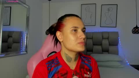 Susan online show from December 1, 8:03 pm