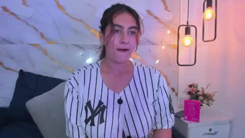 Snapshot of susana_garciia1 chatting on April 30, 7:58 am Susana online show from April 30, 7:58 am