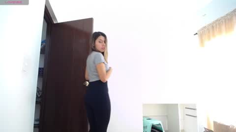 Snapshot of susanaduncann chatting on December 26, 4:36 pm Susana online show from December 26, 4:36 pm