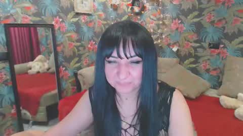 Snapshot of susanlanice chatting on December 6, 3:22 pm SusanLaNice online show from December 6, 3:22 pm
