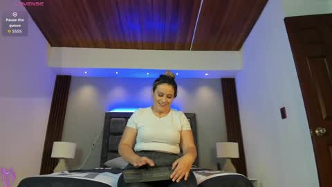 Susan  Everyday From 0530 to 1430 Col Time online show from March 26, 10:43 am