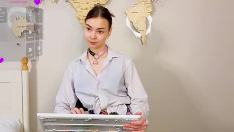 susannahtrojahn online show from March 15, 3:07 pm