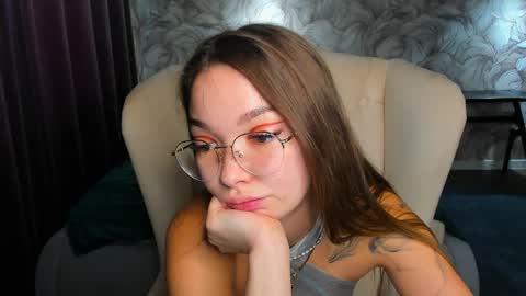 susannjohnson online show from April 11, 1:32 am