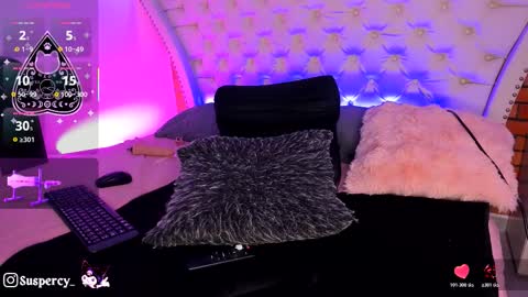 Val Help me get to 100 thumbs up online show from November 22, 10:31 pm