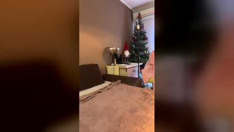 Snapshot of susantay_ chatting on December 17, 12:55 pm susantay online show from December 17, 12:55 pm