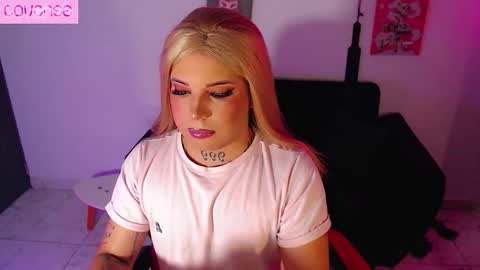 Snapshot of susej_exotic69 chatting on December 22, 7:49 am ale online show from December 22, 7:49 am