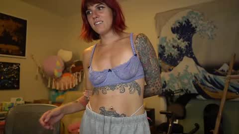   online show from July 28, 6:20 pm