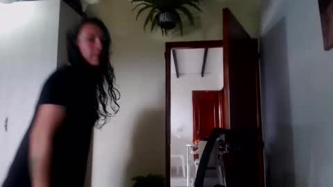 Snapshot of susi_bluee chatting on March 24, 8:36 pm Susi online show from March 24, 8:36 pm