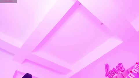 Snapshot of sussan_nicolle1 chatting on February 27, 12:23 pm Sussan Nicole online show from February 27, 12:23 pm