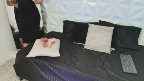 Sussy online show from February 7, 10:57 pm