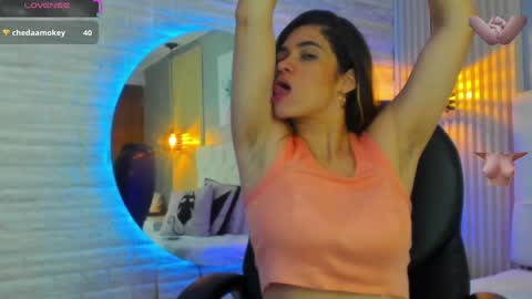 Snapshot of sussy__stone chatting on January 5, 1:04 pm online show from January 5, 1:04 pm