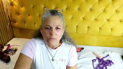 Snapshot of sussy_perez_ chatting on July 1, 9:33 am Sussy online show from July 1, 9:33 am