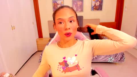 sussy_sweet4u online show from September 21, 8:27 am