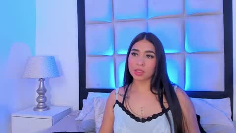 sussyfoxx_ online show from February 13, 12:34 pm