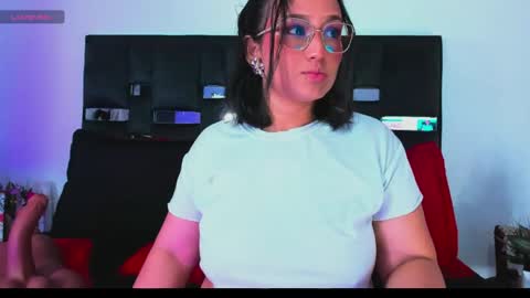 Snapshot of sussysunny_ chatting on May 14, 2:51 am Sussy Sunny online show from May 14, 2:51 am