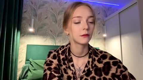 Jessica online show from October 20, 4:07 pm