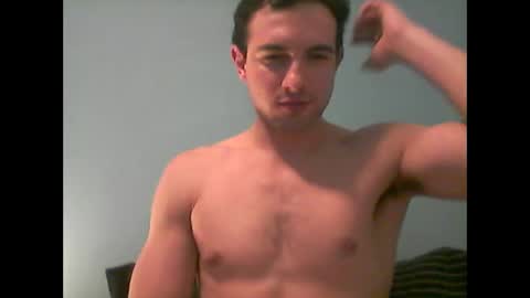 Snapshot of sutromaxx chatting on October 10, 2:10 am Maximus online show from October 10, 2:10 am