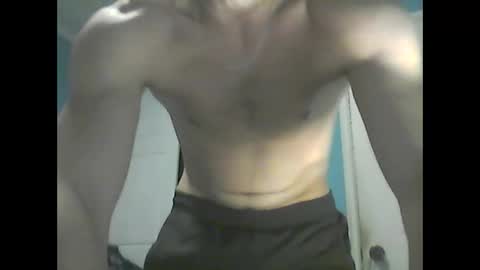 Snapshot of sutromaxx chatting on March 31, 9:48 pm Maximus online show from March 31, 9:48 pm