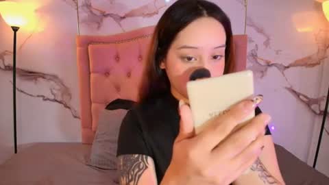Snapshot of suxan_white chatting on June 29, 1:11 pm suxan_white online show from June 29, 1:11 pm