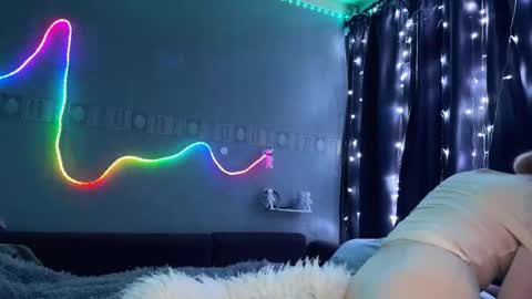 Stacy online show from March 12, 3:51 pm