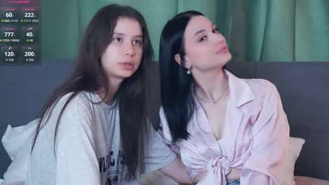 Snapshot of suziegoglia chatting on March 5, 7:48 am Kristanna online show from March 5, 7:48 am