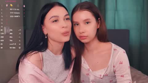 Snapshot of suziegoglia chatting on March 13, 9:05 am Kristanna online show from March 13, 9:05 am