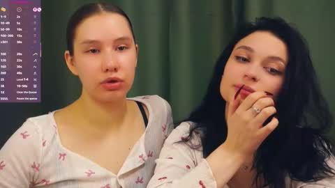 Snapshot of suziegoglia chatting on March 25, 7:25 am Kristanna online show from March 25, 7:25 am