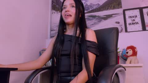 Susy  online show from May 16, 8:07 pm