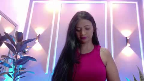 Snapshot of suzyfox chatting on March 12, 8:59 pm Suzy online show from March 12, 8:59 pm