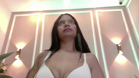 Snapshot of suzyfox chatting on March 15, 8:04 pm Suzy online show from March 15, 8:04 pm